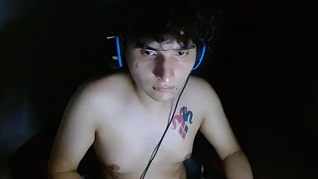 suggarboy69's Live XXX Chat
