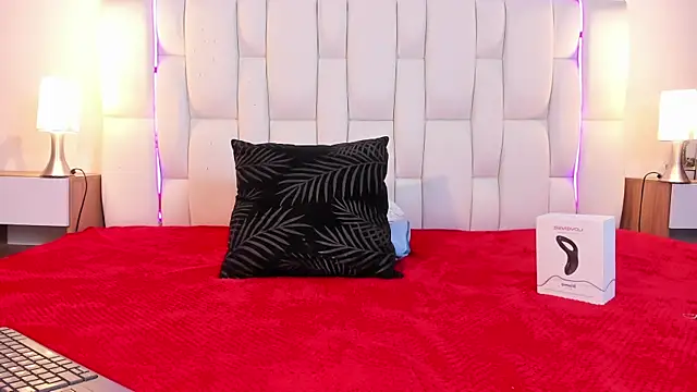nextboywell1's Live XXX Chat