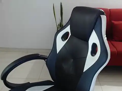 SeleneeRousse's Live XXX Chat