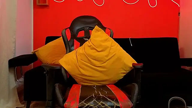 LeoTease's Live XXX Chat