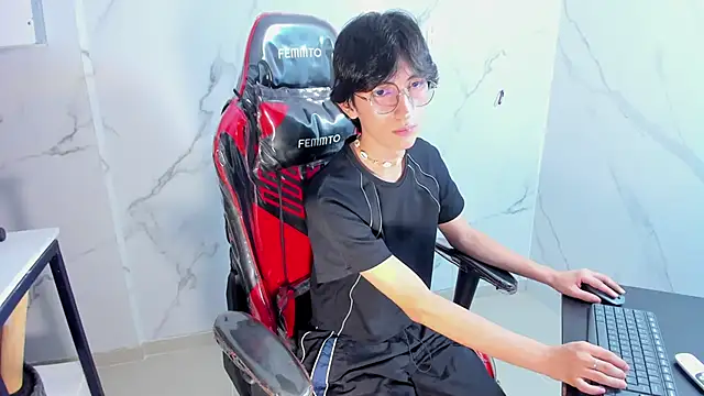 Show de LittlePrince_ na webcam