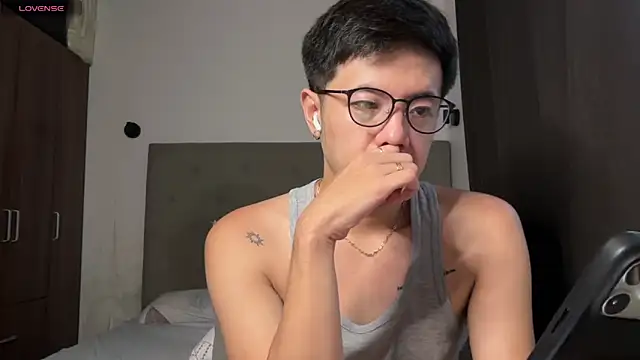 Addictiveboi 网络视讯表演