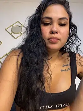 FOX_LATINA Chat XXX live