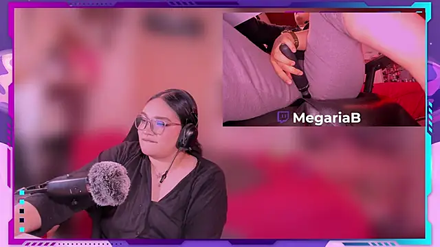 MegariaB: онлайн-секс-чат