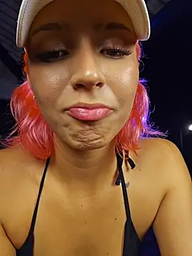 Živý XXX chat Kitty_San_xXx