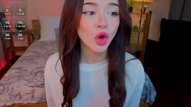Adetta 现场XXX聊天