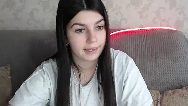 KisaModel's Live XXX Chat