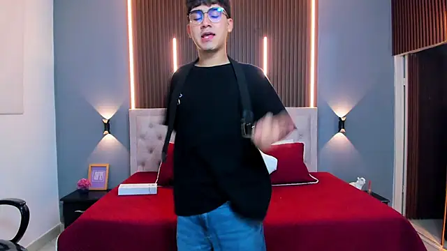Tommy18__ Live XXX Chat