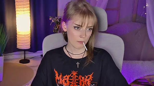 KiraMontoya's Live XXX Chat