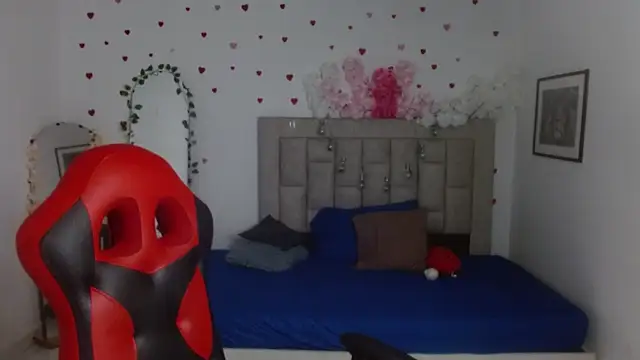 Axel_fox77 Chat XXX in diretta