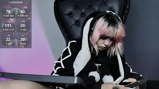 Živý XXX chat Navier__