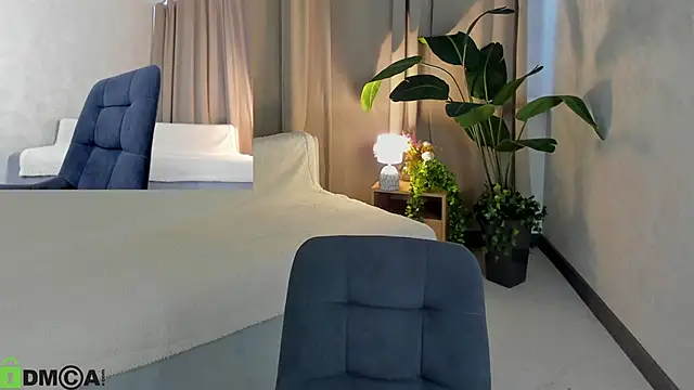 دردشة LeticiaRomano الجنسية المباشرة