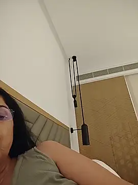 Czat XXX na żywo – NakedMILFx