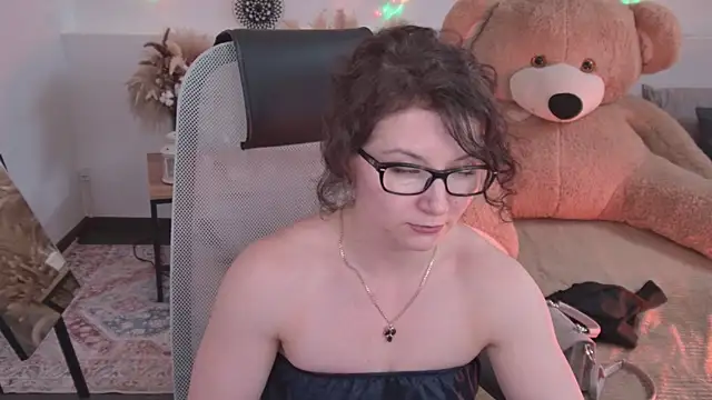 AureliaGleam's Live XXX Chat