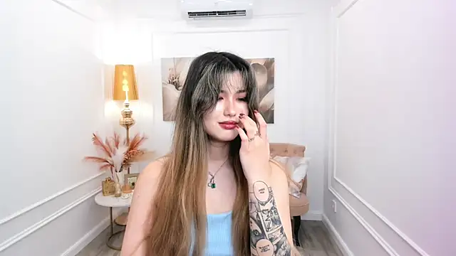 AnneTLi – Naživo XXX chat