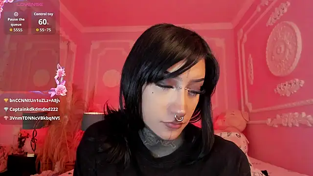 Kat_VonDe's Live XXX Chat