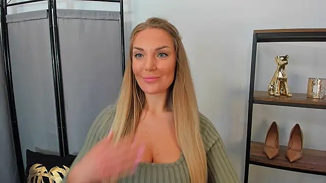 XXX chat uživo modela AulloraHoney