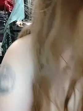 AugustRayn Show in webcam