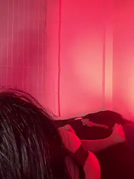 XXX chat uživo modela LilithMonette