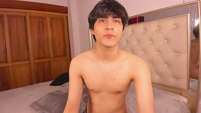 IamJuanJoc's Live XXX Chat