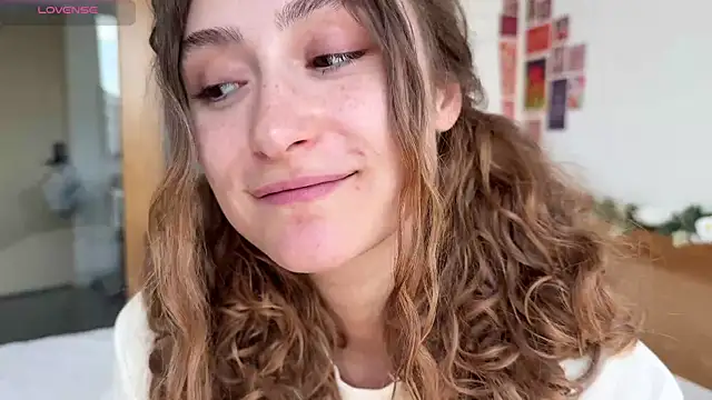 XXX chat uživo modela cutiemari