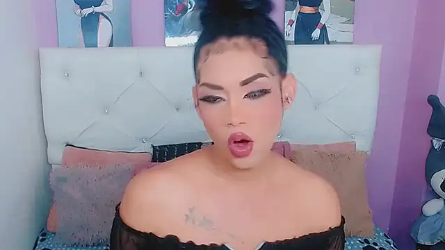 Chat XXX en directo de Amanda_bigx