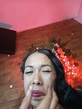 MiaForever1n Live XXX chat