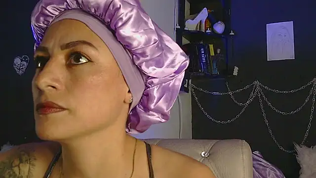 MeganBrown4's Live XXX Chat