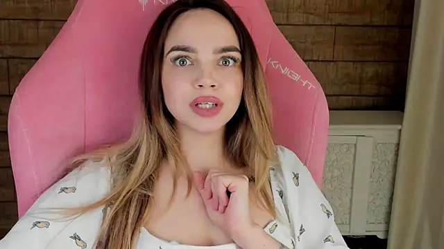 AnitaVenture Adlı Modelin Canlı XXX Sohbeti
