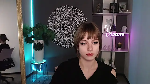 EchoScribe Adlı Modelin Canlı XXX Sohbeti
