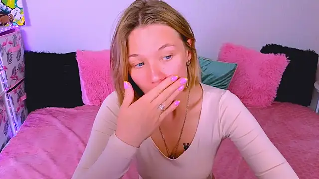 Karen_morris Adlı Modelin Canlı XXX Sohbeti