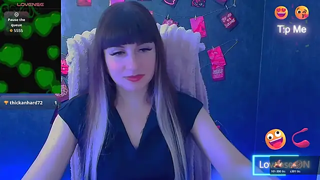 Chat +18 de Violla_My ao vivo