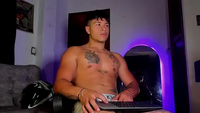 Dominic_Biker__ 在線直播表演