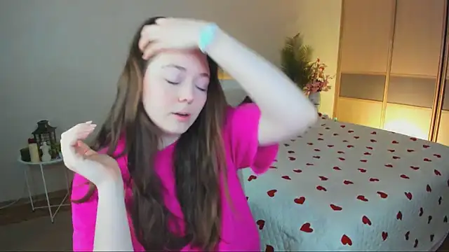 AlluringLookk webcam show