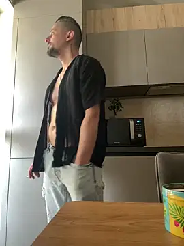 Онлайн чат XXX InsaneMattt