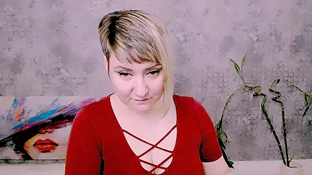 Djullia Chat XXX in diretta