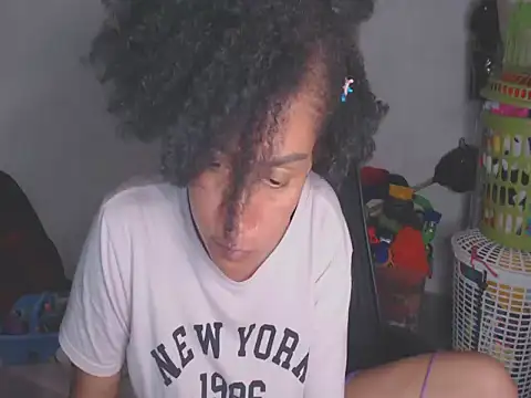 دردشة shayna_cute الجنسية المباشرة