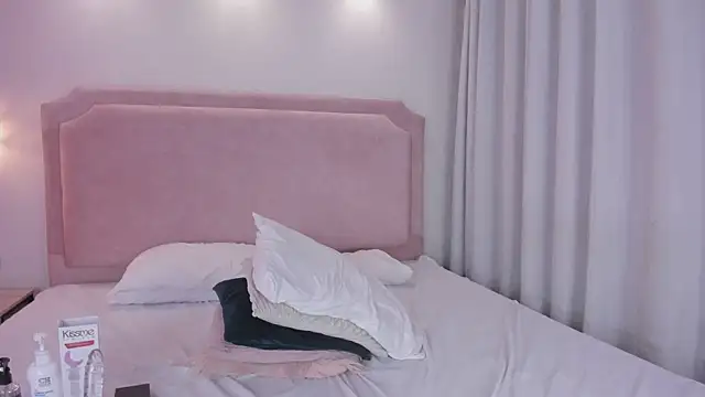 Webkamerová show brianaaStone