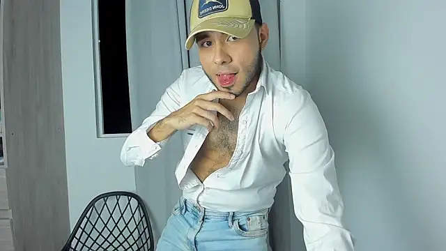 nick_brulette17 – webcam-show