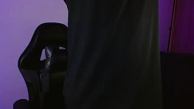 XXX chat uživo modela H3ll_B0I