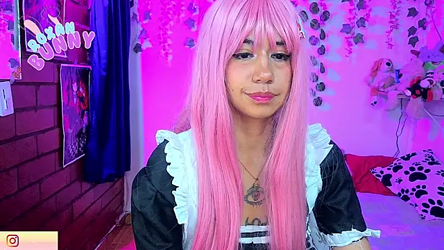 Roxanbunny1 现场XXX聊天