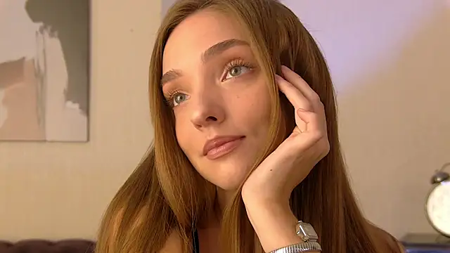 XXX chat uživo modela VirginiCruz