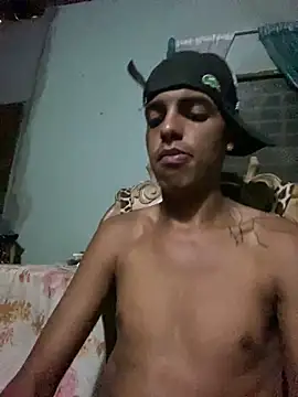 Aleexxx_2005 网络视讯表演