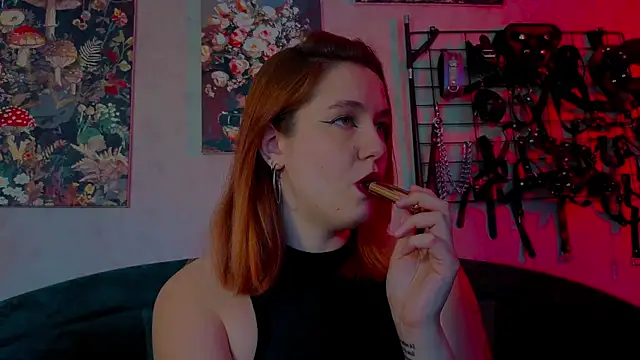 the_high_priestess Chat XXX live