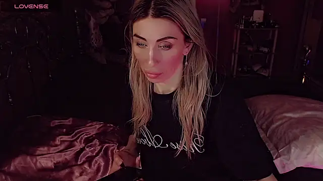 AnnieGOld_'s Live XXX Chat