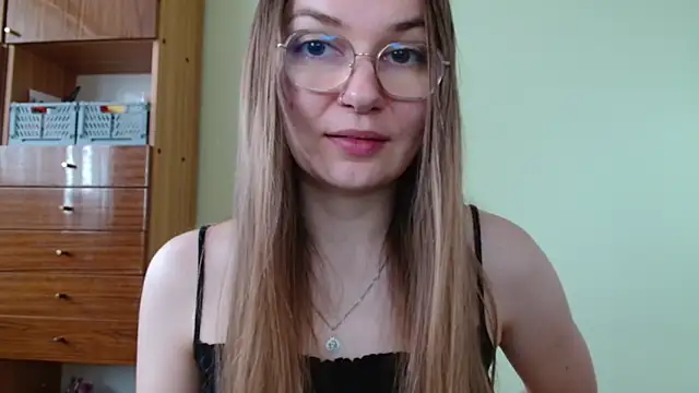 LooveELLYx Chat XXX in diretta