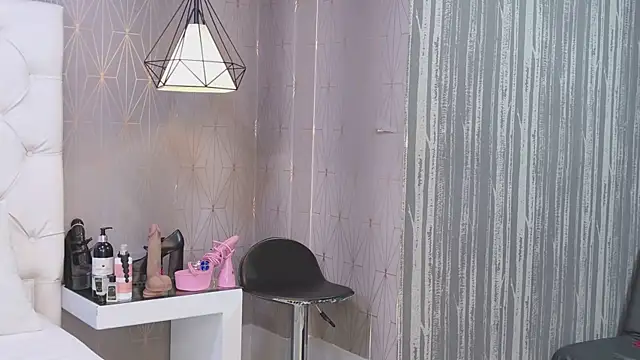 AntonellaEscudero's Live XXX Chat