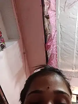 Deepjakolirr Adlı Modelin Canlı XXX Sohbeti