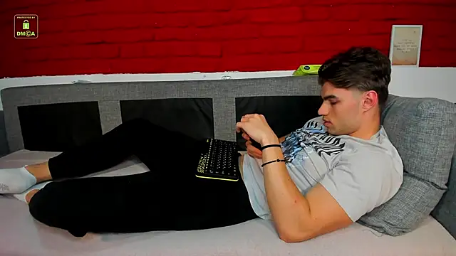 Kyle_Baker webkamerás műsora