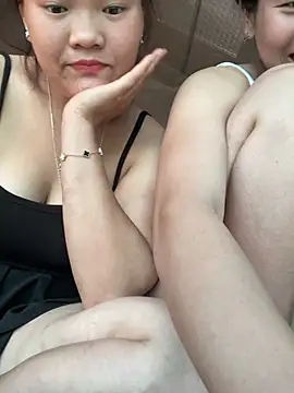 m-mbae's Live XXX Chat